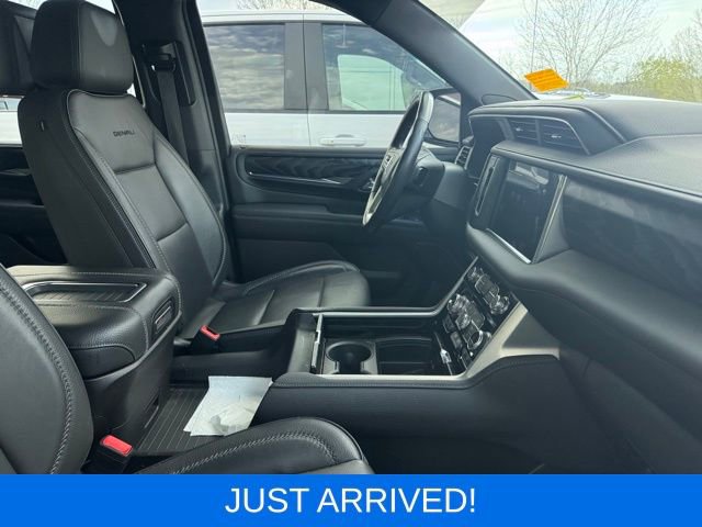 Used 2021 GMC Yukon Denali w/ Denali Ultimate Package AWD/4WD image 11