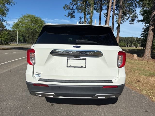 Used 2023 Ford Explorer XLT w/ Equipment Group 202A RWD image 4