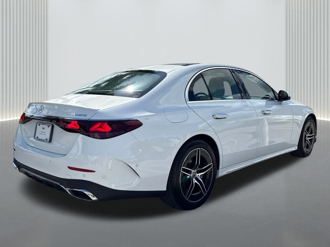 Used 2024 Mercedes-Benz E 350 4MATIC Sedan image 5