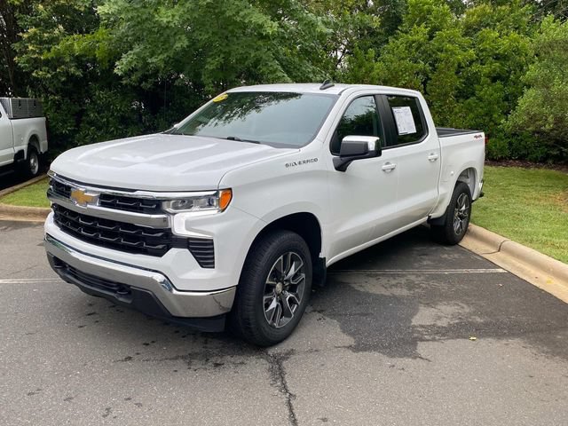 Used 2023 Chevrolet Silverado 1500 LT AWD/4WD image 3