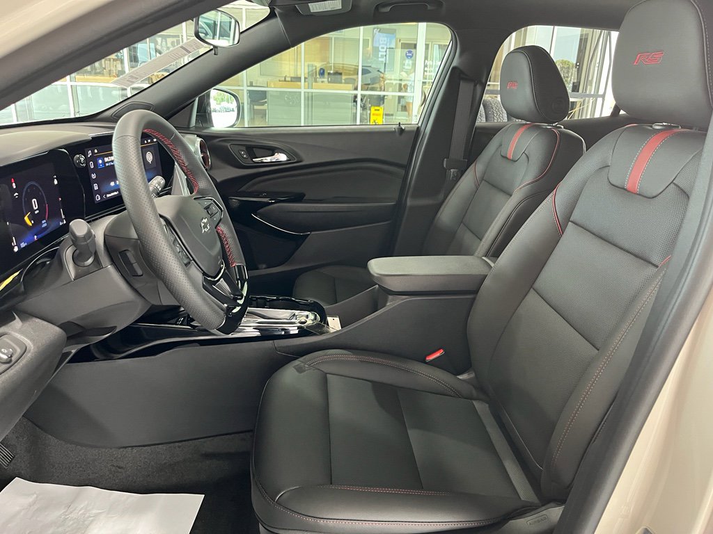 New 2026 Chevrolet Trax RS w/ Sunroof Package FWD image 12