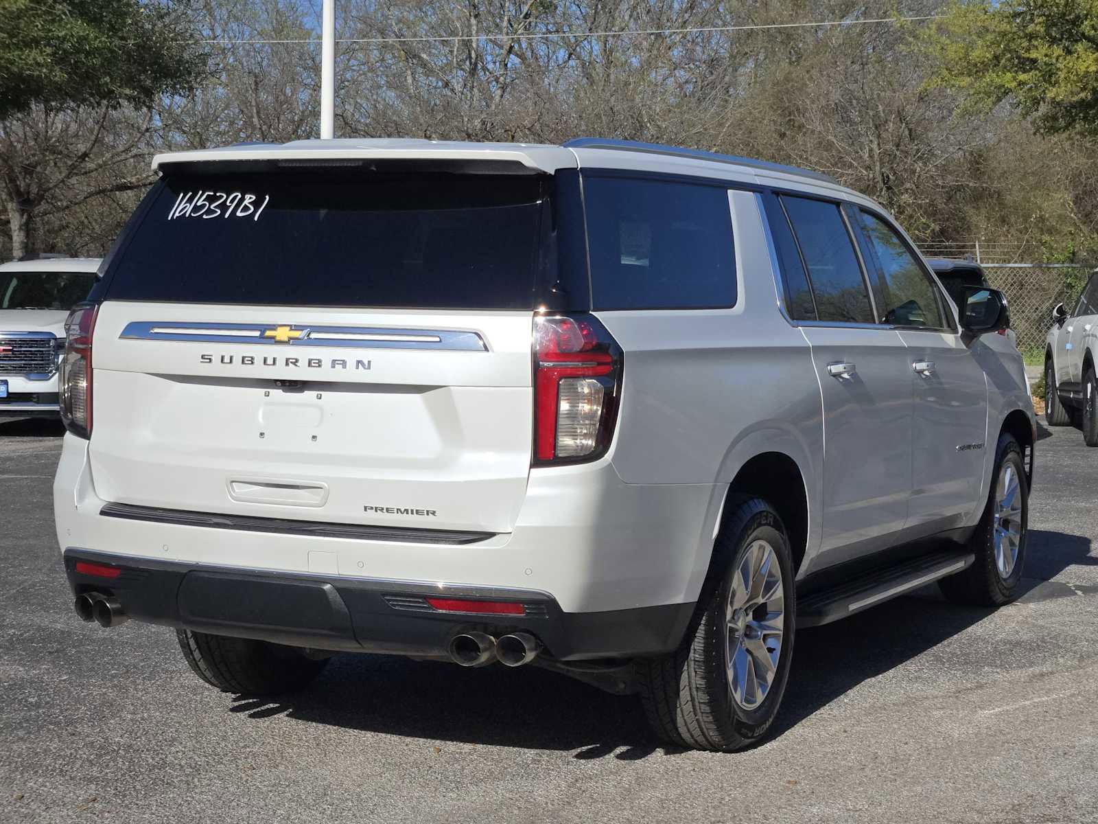 Used 2021 Chevrolet Suburban Premier image 7