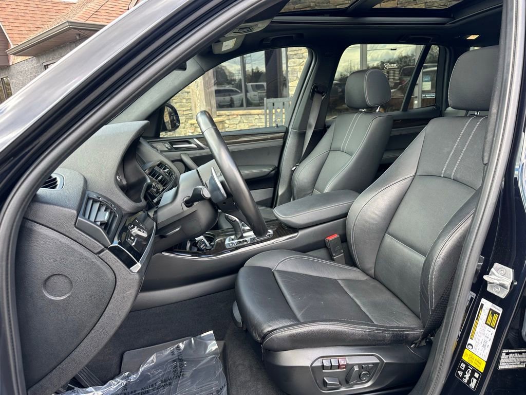 Used 2017 BMW X3 xDrive35i image 11