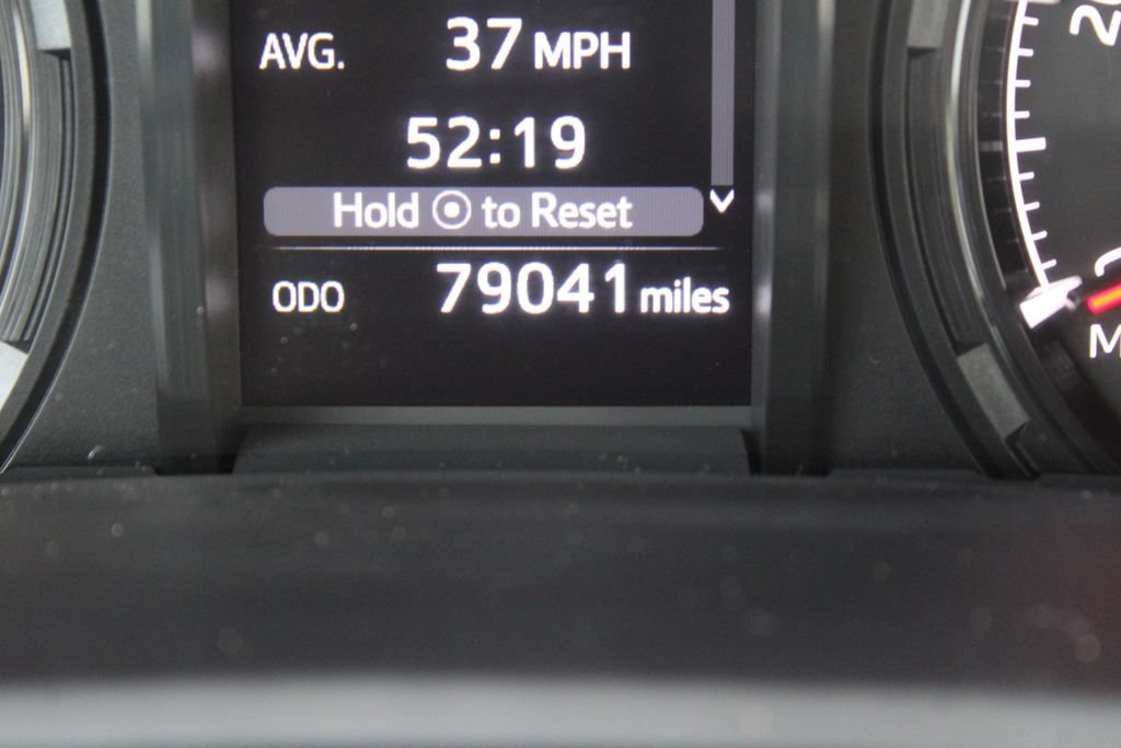 Used 2022 Toyota 4Runner SR5 Premium AWD/4WD image 31
