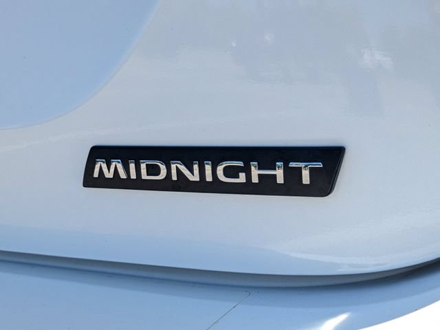 Used 2025 Nissan Sentra SR w/ Midnight Edition FWD image 13