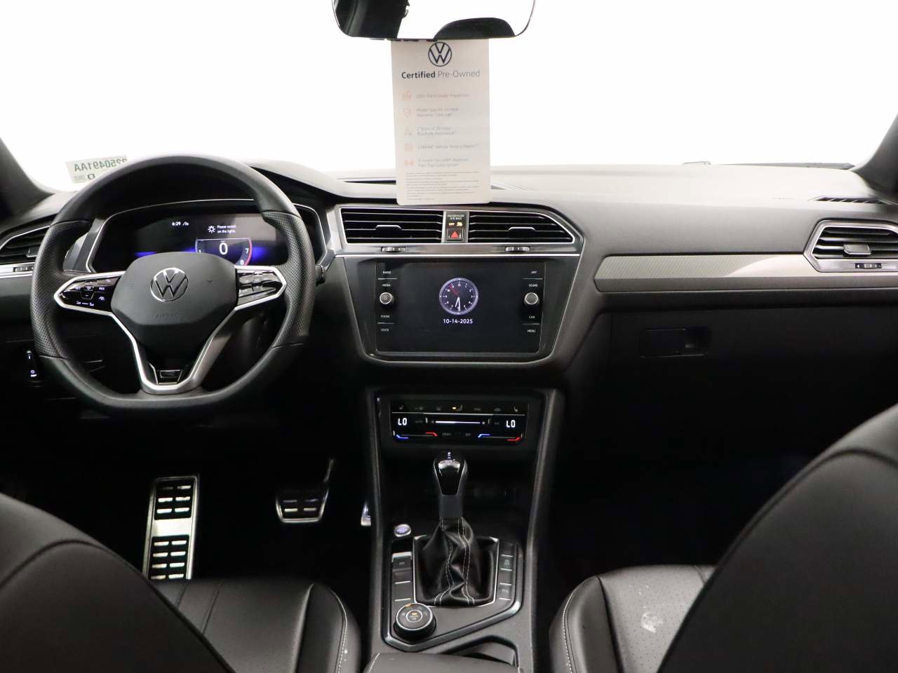 Certified 2024 Volkswagen Tiguan SE R-Line image 14