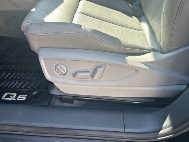 Used 2020 Audi Q5 2.0T Premium Plus w/ Premium Plus Package image 14