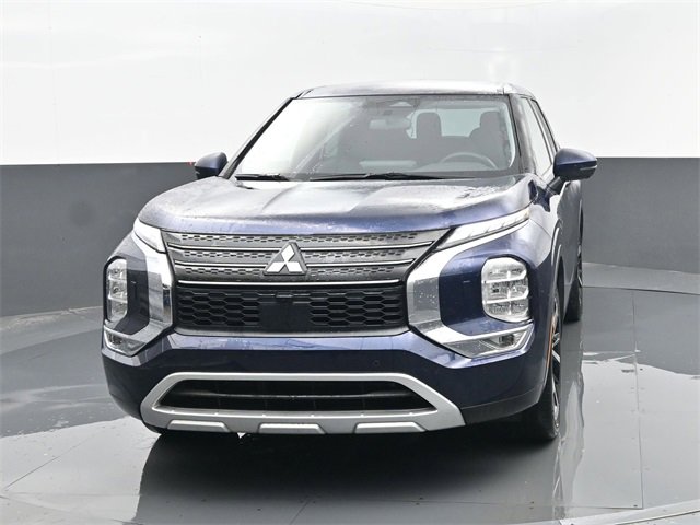 Used 2024 Mitsubishi Outlander SE image 25