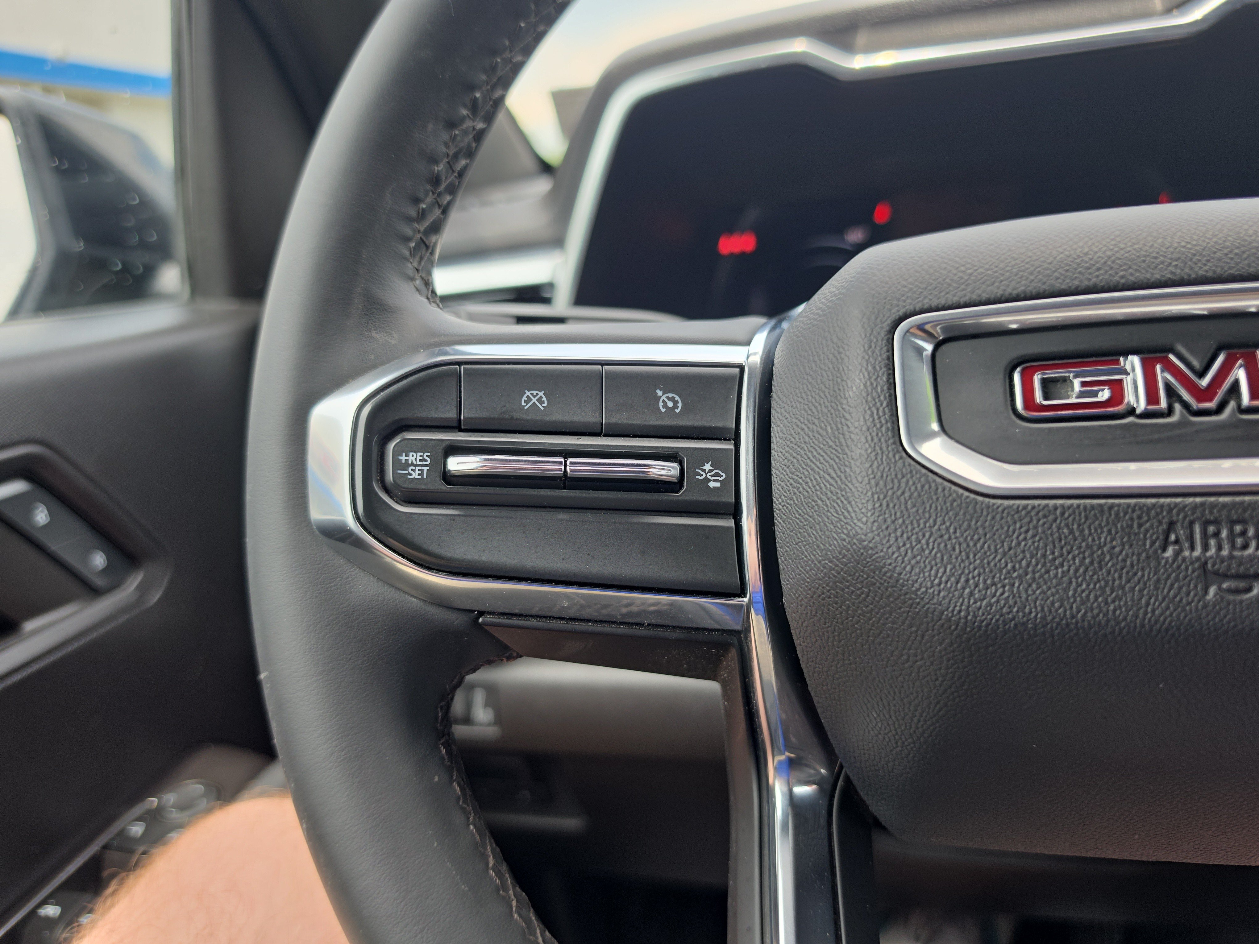 Used 2024 GMC Canyon Elevation w/ Elevation Premium Package AWD/4WD image 20