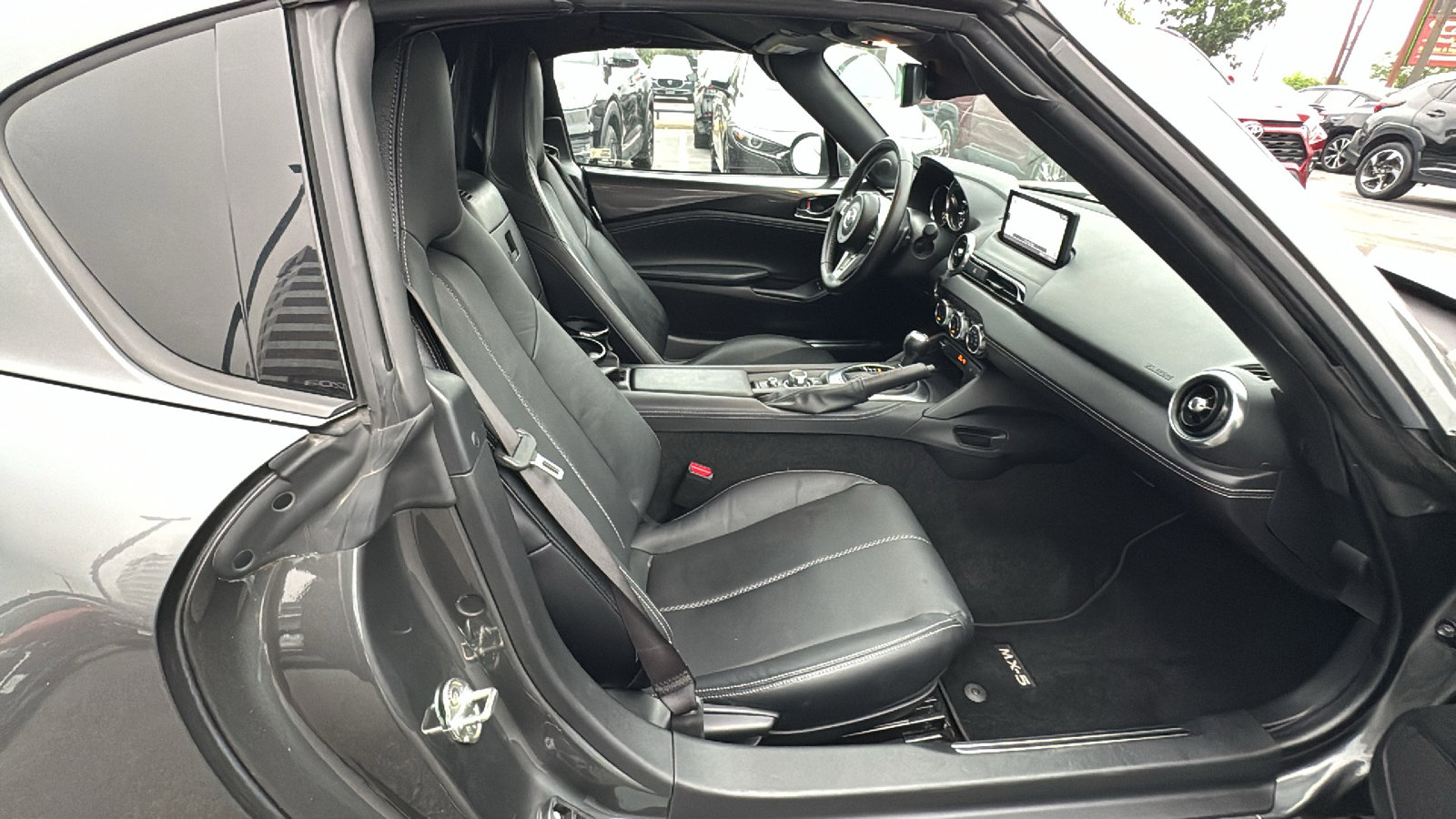 Certified 2025 MAZDA MX-5 Miata RF Grand Touring RWD image 18