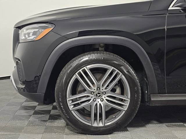 Certified 2025 Mercedes-Benz GLS 450 4MATIC image 11