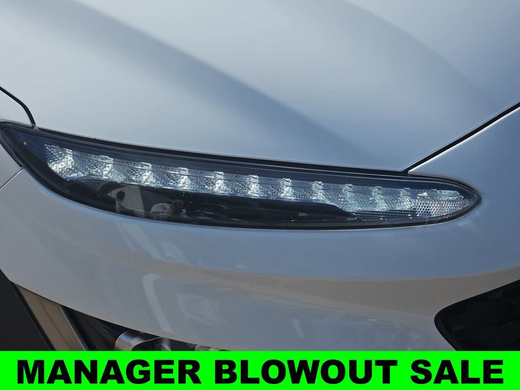 Used 2022 Hyundai Kona Limited image 34