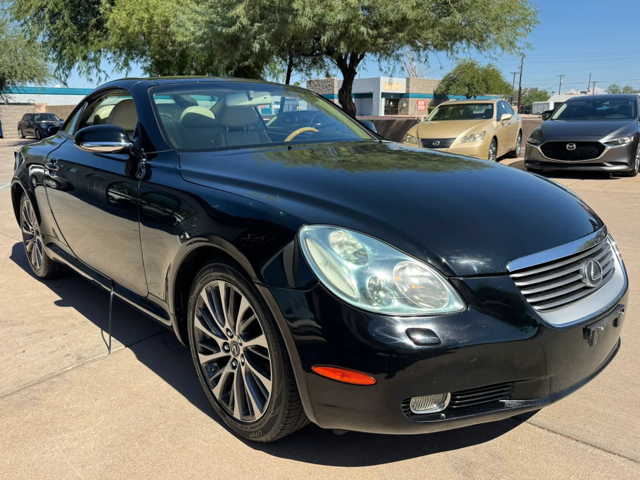 Used 2005 Lexus SC 430 Convertible RWD image 32