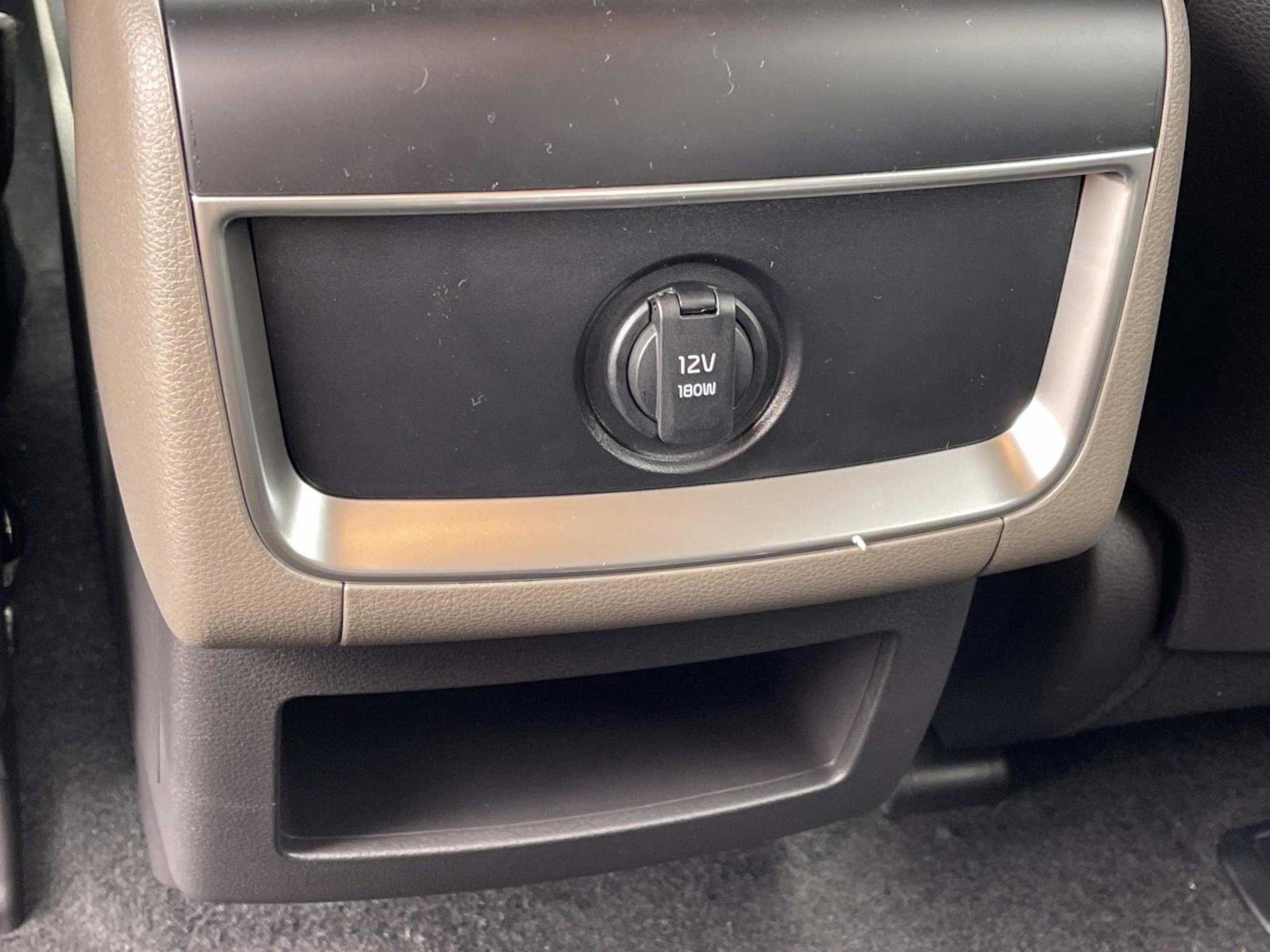 New 2026 Kia Carnival EX image 17