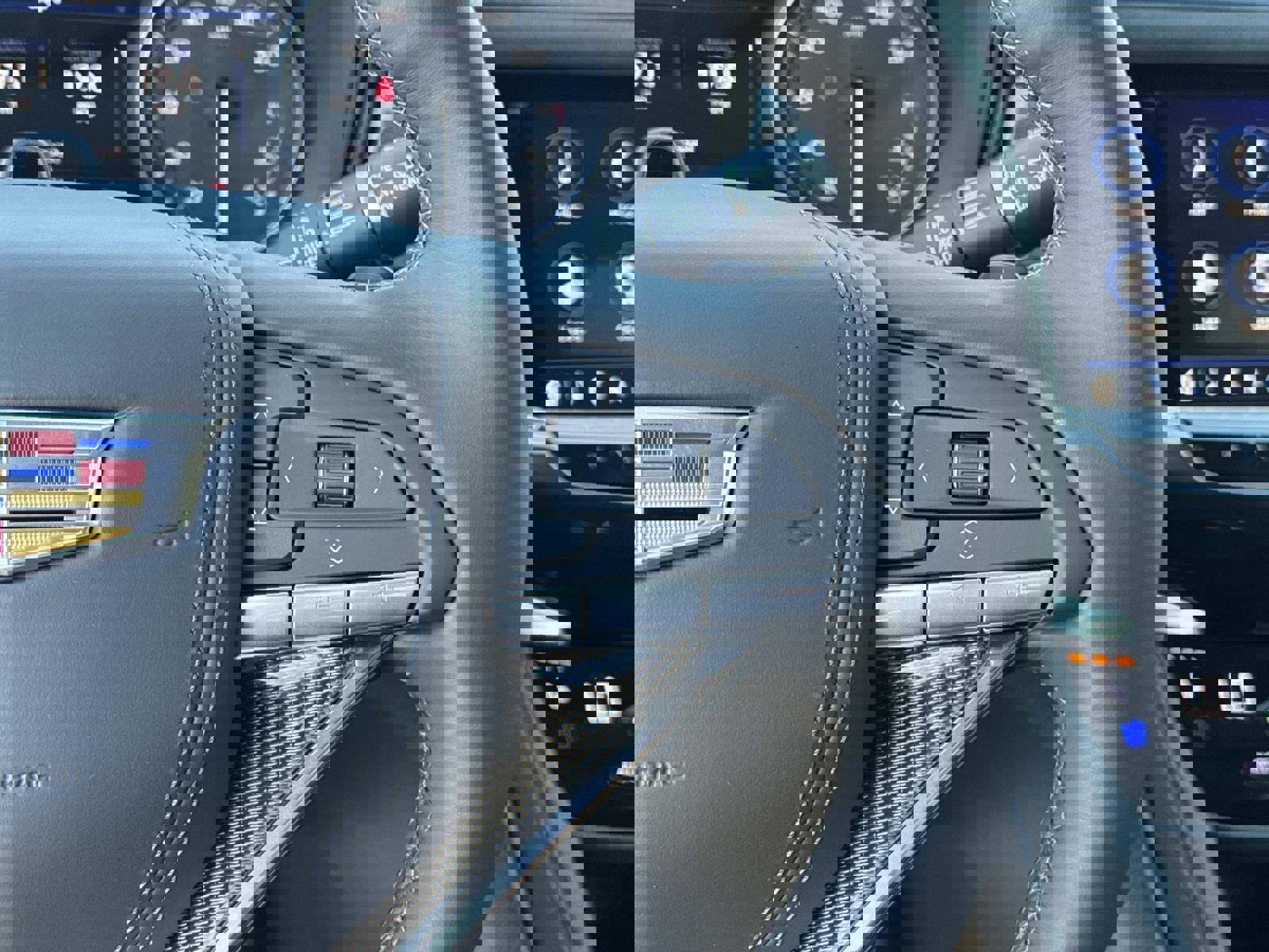 New 2025 Cadillac XT6 Premium Luxury w/ Platinum Package image 33