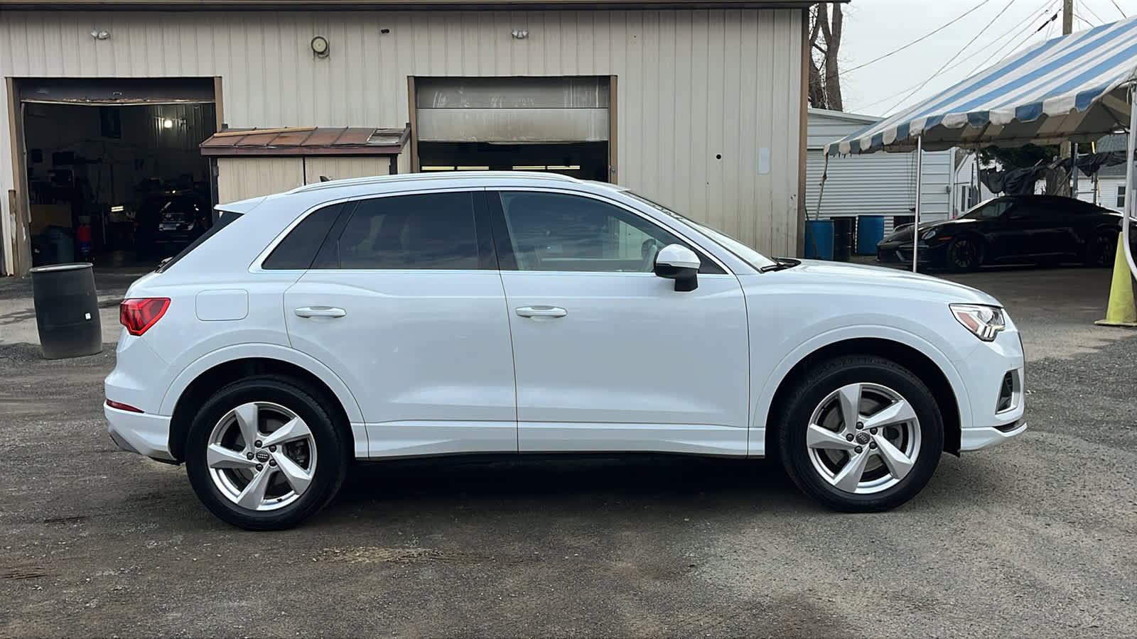 Used 2020 Audi Q3 2.0T Premium Plus w/ Premium Plus Package AWD/4WD image 8