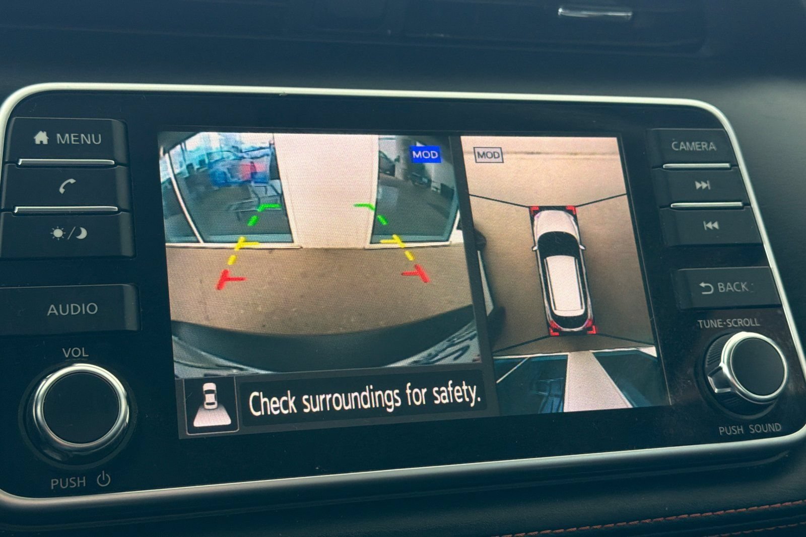 Used 2019 Nissan Kicks SR FWD image 21