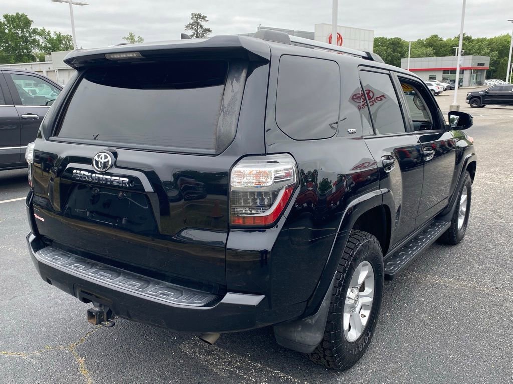Used 2020 Toyota 4Runner SR5 AWD/4WD image 14