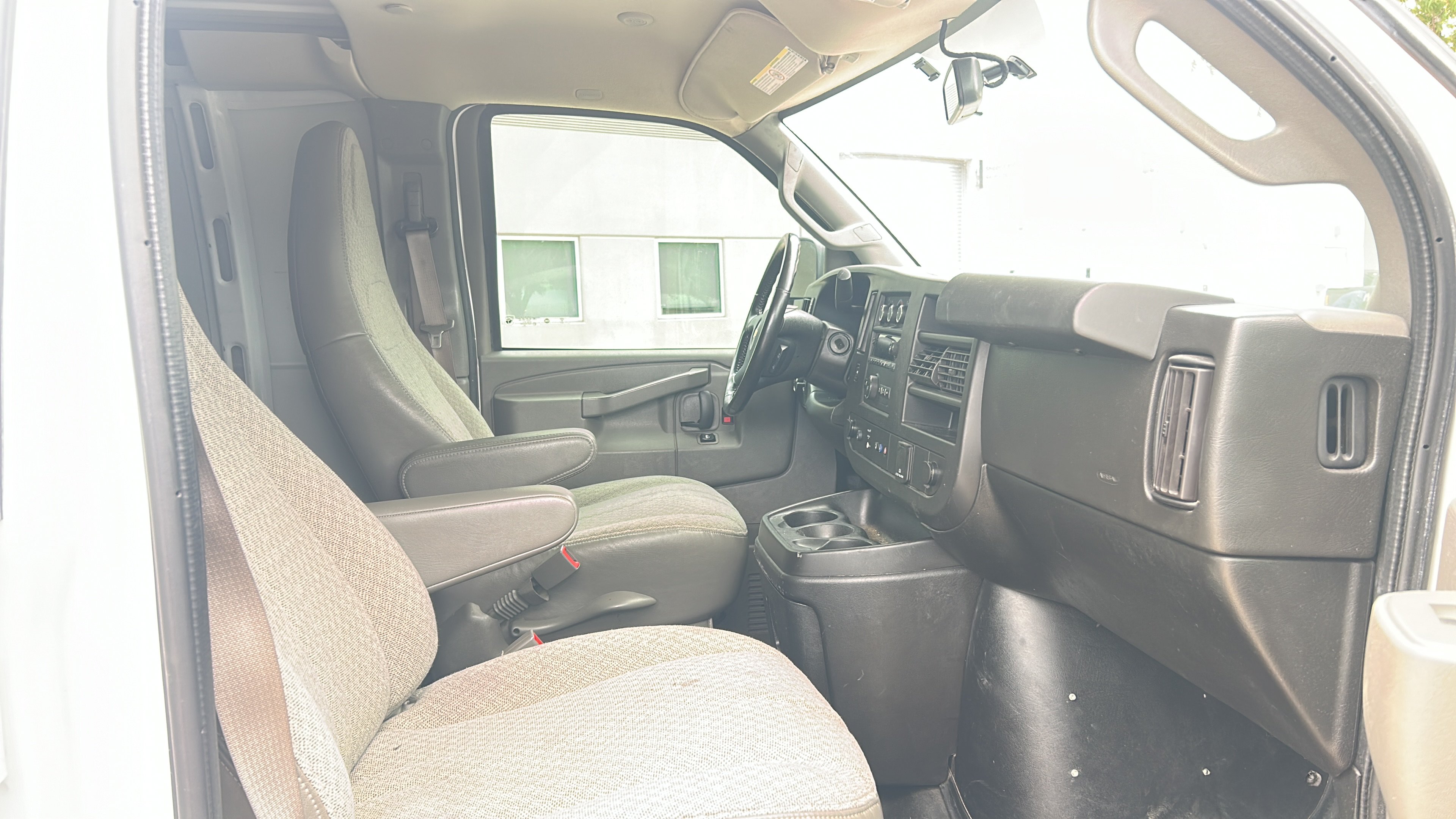 Used 2021 Chevrolet Express 2500 w/ Driver Convenience Package RWD image 25