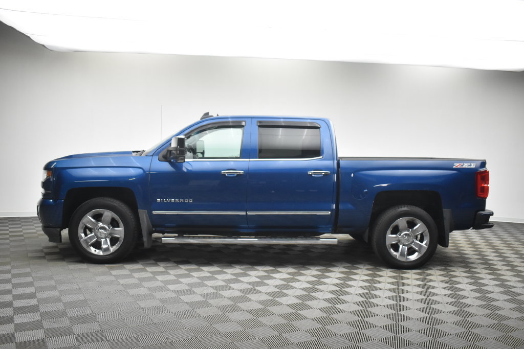 Used 2017 Chevrolet Silverado 1500 LTZ Z71 w/ LTZ Plus Package AWD/4WD image 8