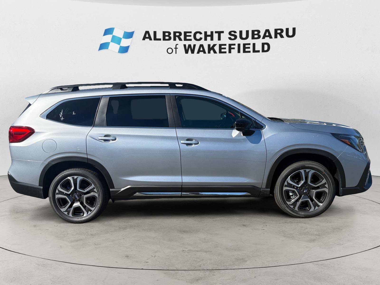 New 2025 Subaru Ascent Limited image 6