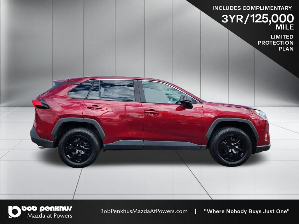 Used 2025 Toyota RAV4 LE AWD/4WD image 24