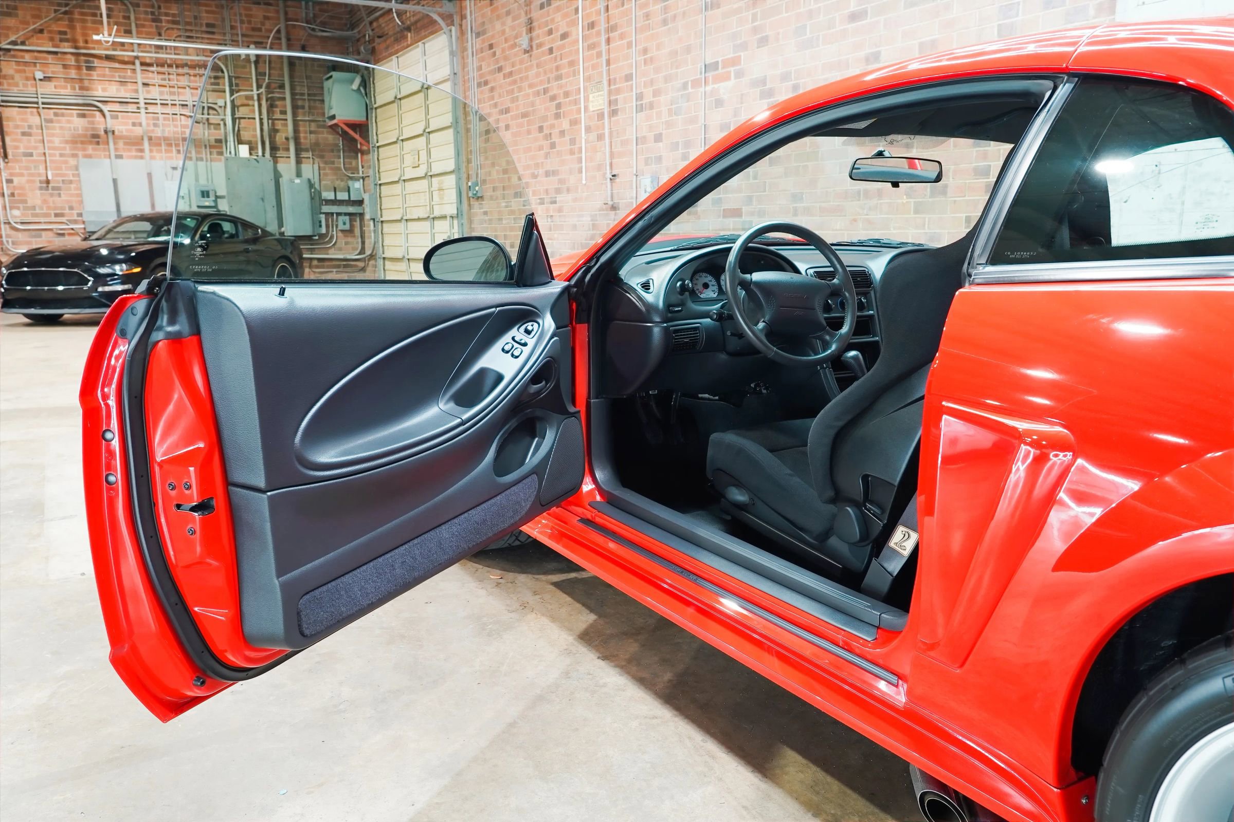 Used 2000 Ford Mustang Cobra RWD image 39