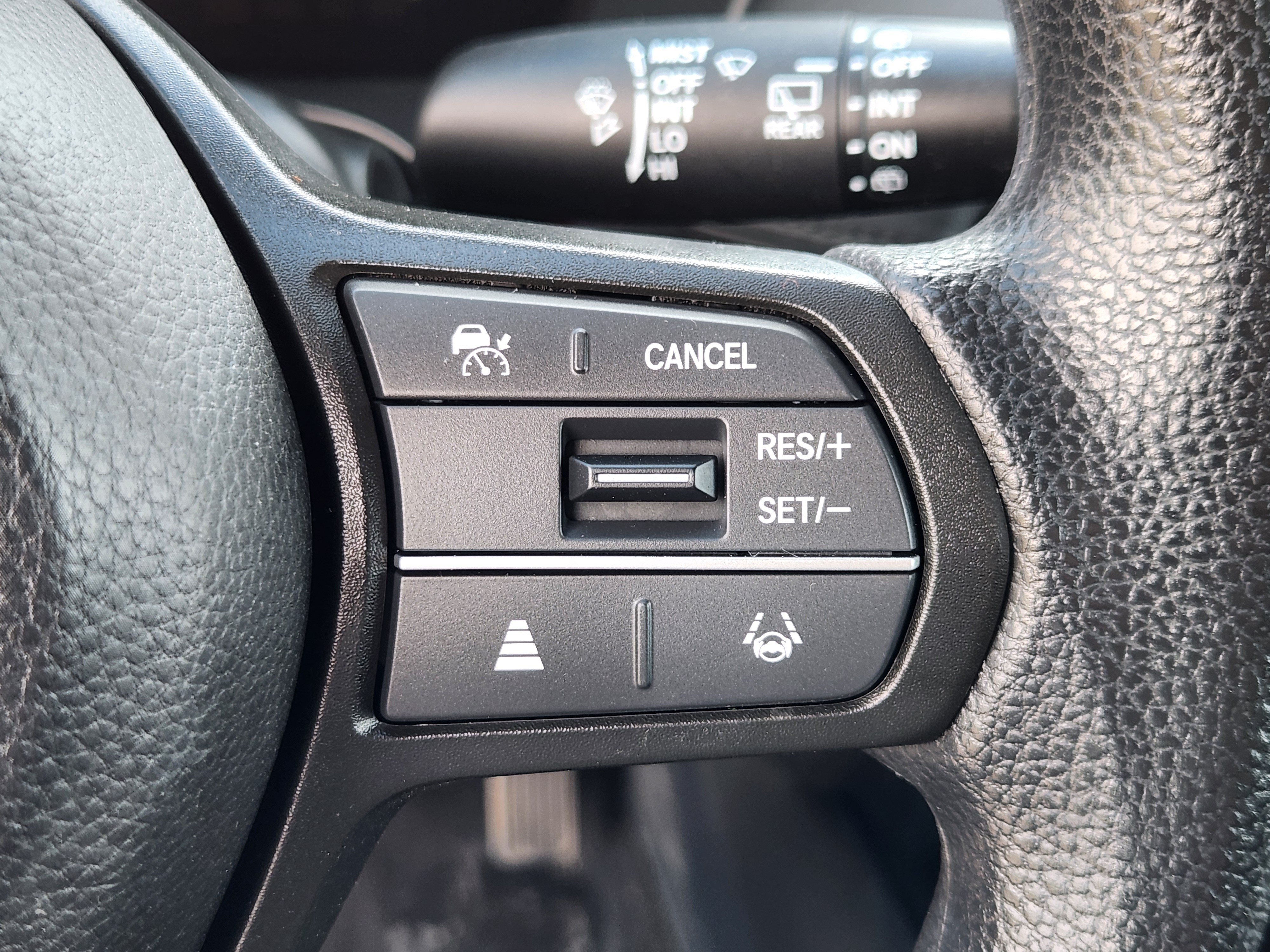 Certified 2024 Honda HR-V LX image 23
