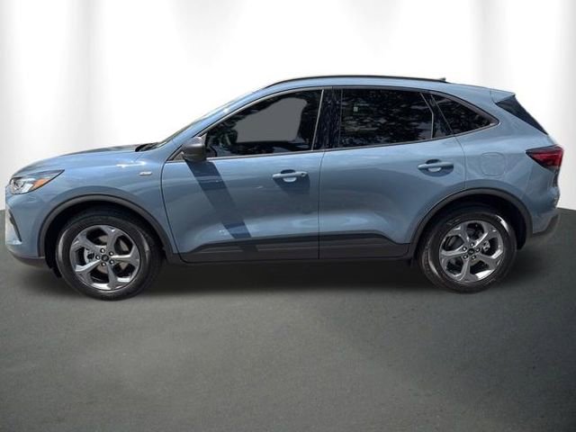 Used 2026 Ford Escape ST-Line w/ Tech Pack #1 FWD image 8