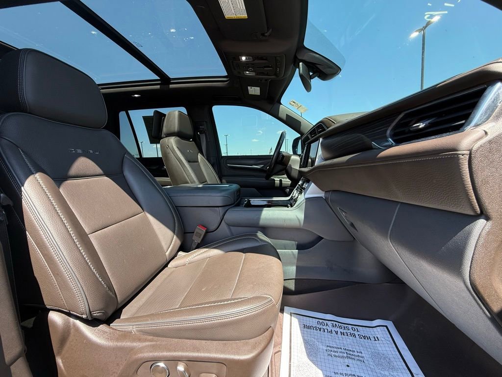 Used 2021 GMC Yukon Denali AWD/4WD image 30