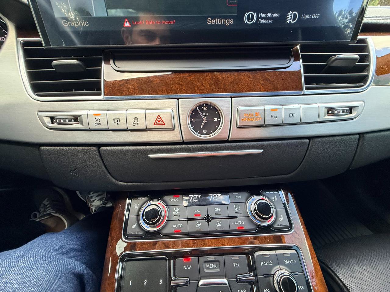 Used 2013 Audi A8 3.0T w/ Convenience Pkg AWD/4WD image 23