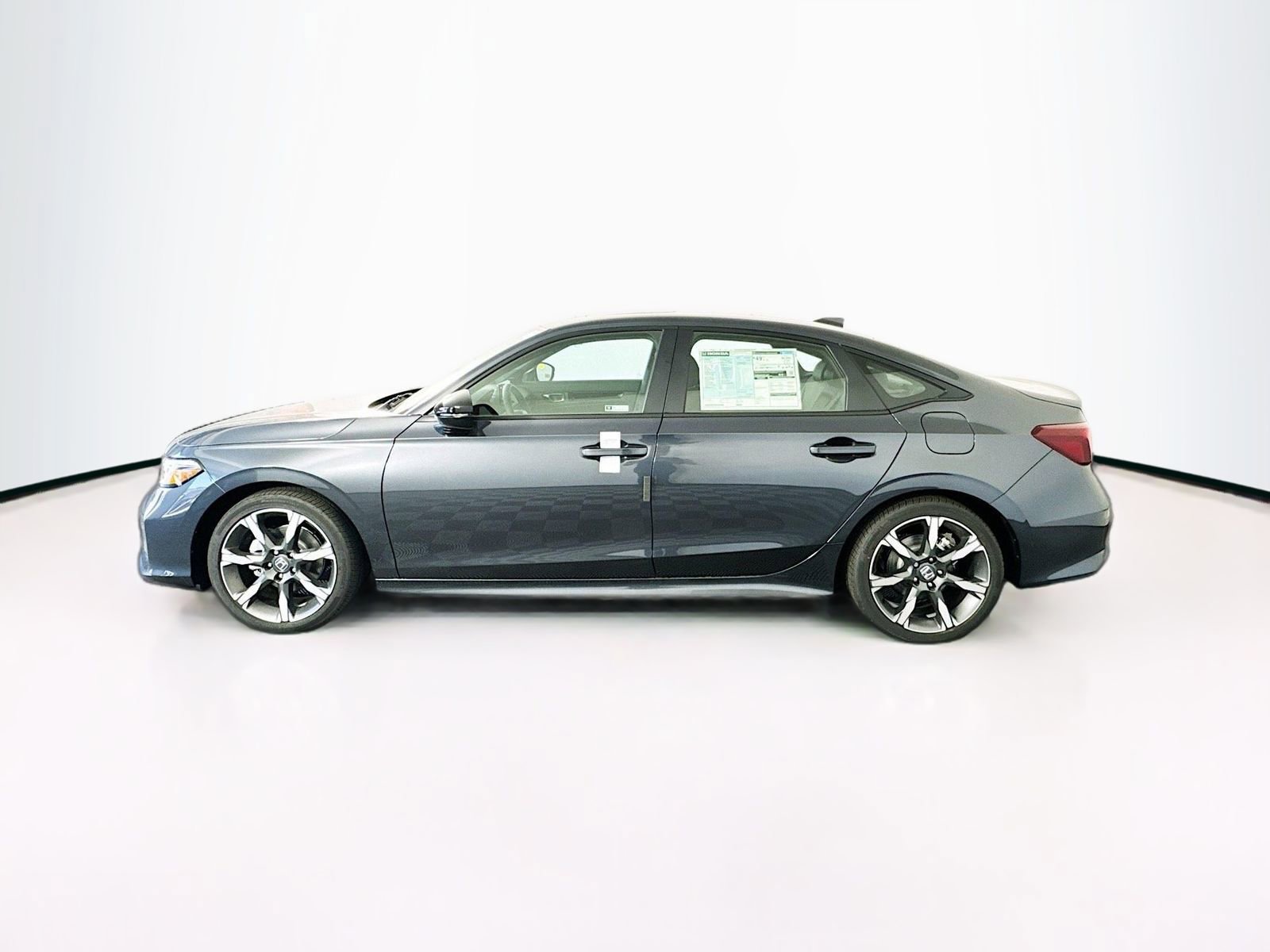 Used 2025 Honda Civic Sport image 3