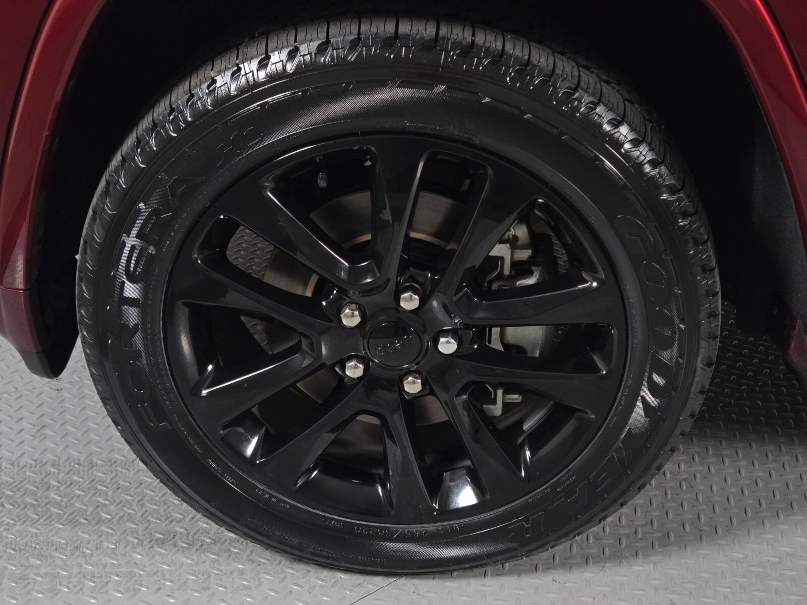 Used 2022 Jeep Grand Cherokee Laredo AWD/4WD image 9