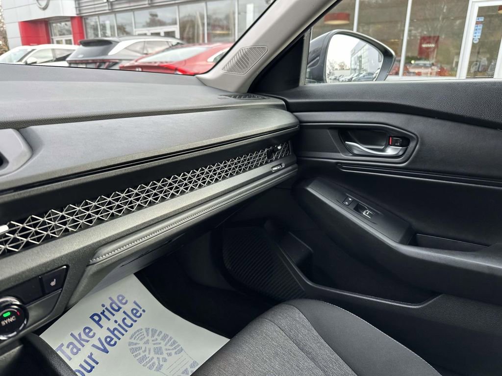 Used 2024 Honda Accord EX image 29