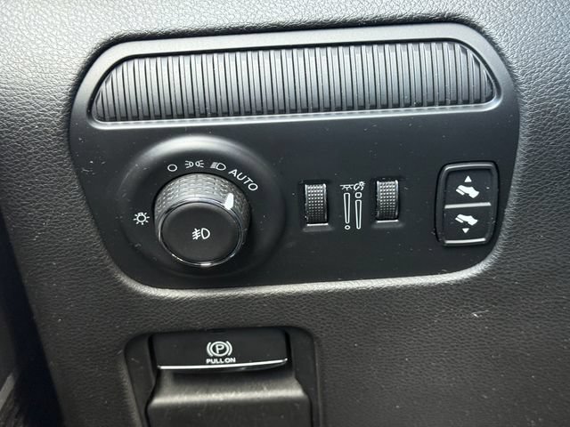 Used 2024 Jeep Wagoneer Series II w/ Flexible Seating Group RWD image 25
