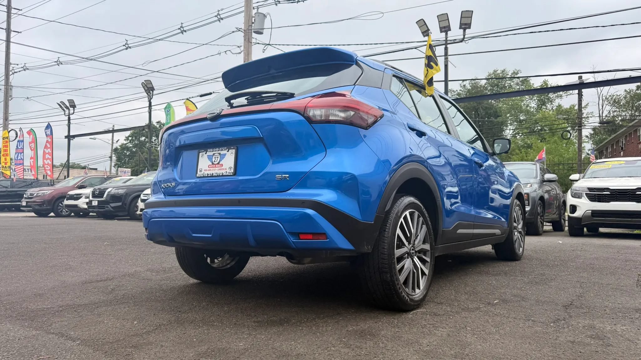 Used 2024 Nissan Kicks SR FWD image 8