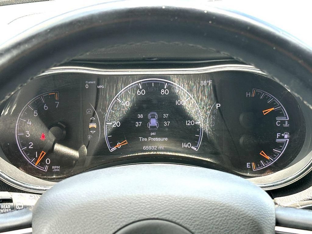 Used 2020 Jeep Grand Cherokee Altitude RWD image 25