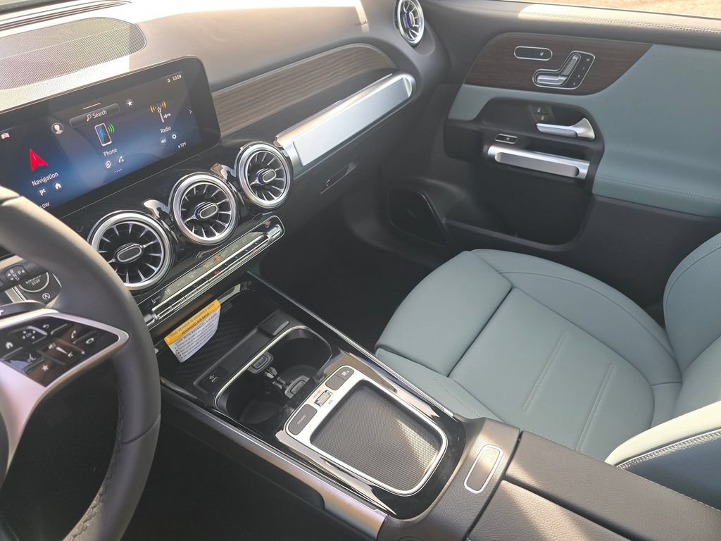 New 2026 Mercedes-Benz GLB 250 4MATIC image 28