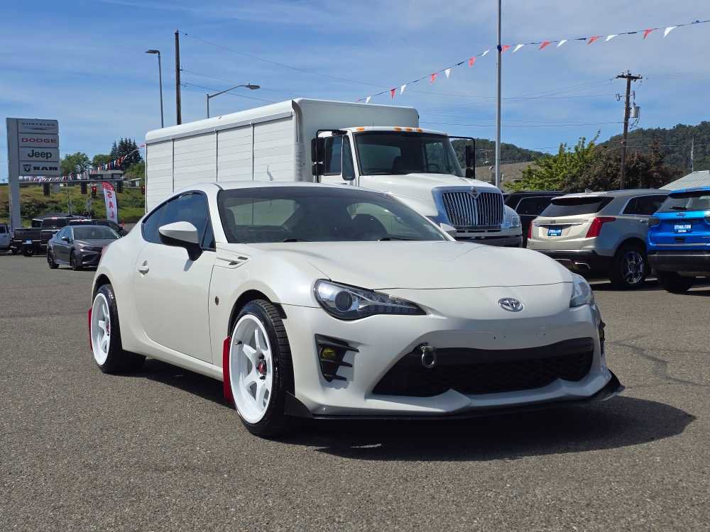 Used 2017 Toyota 86 image 7