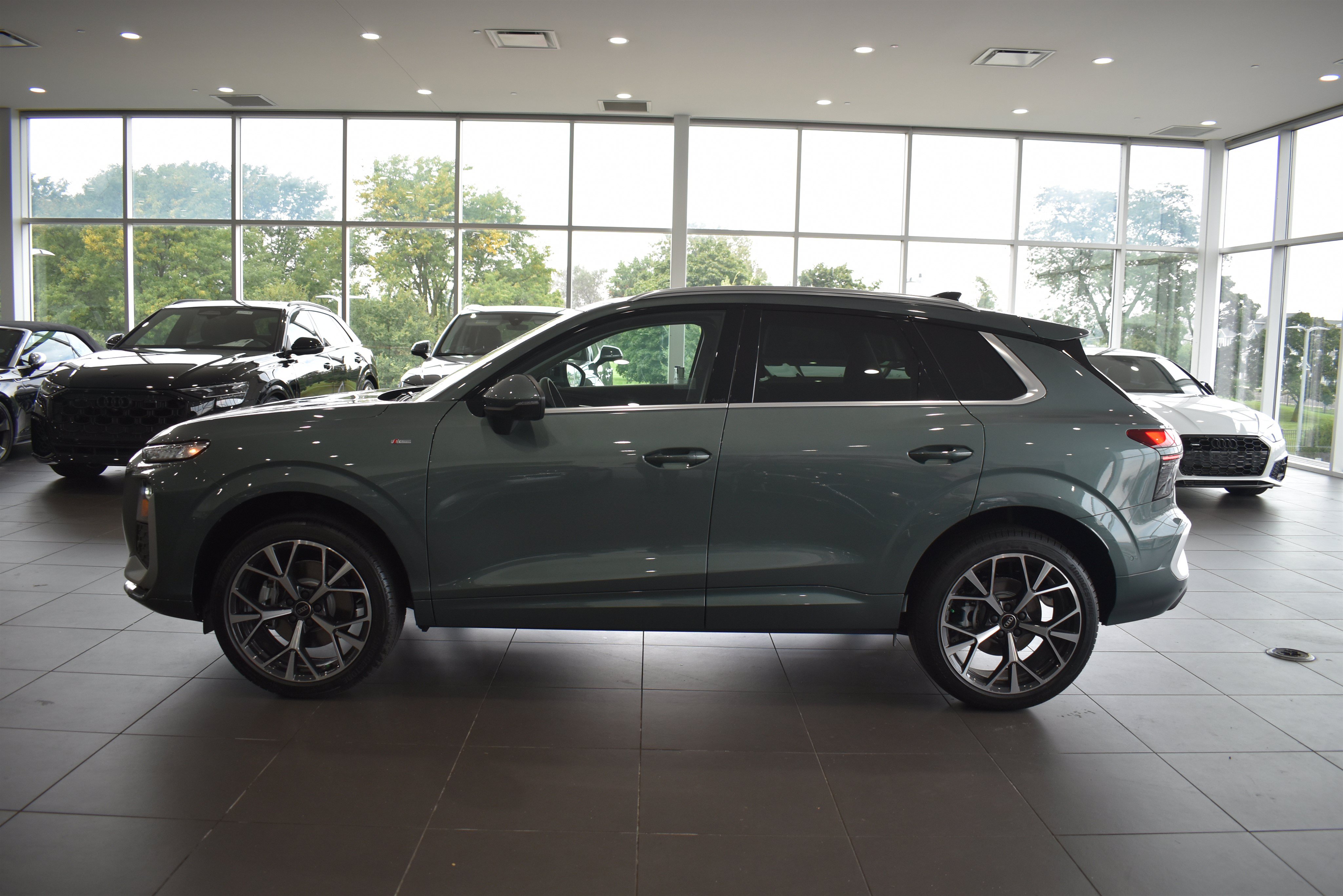 New 2026 Audi Q3 quattro 2.0T AWD/4WD image 4