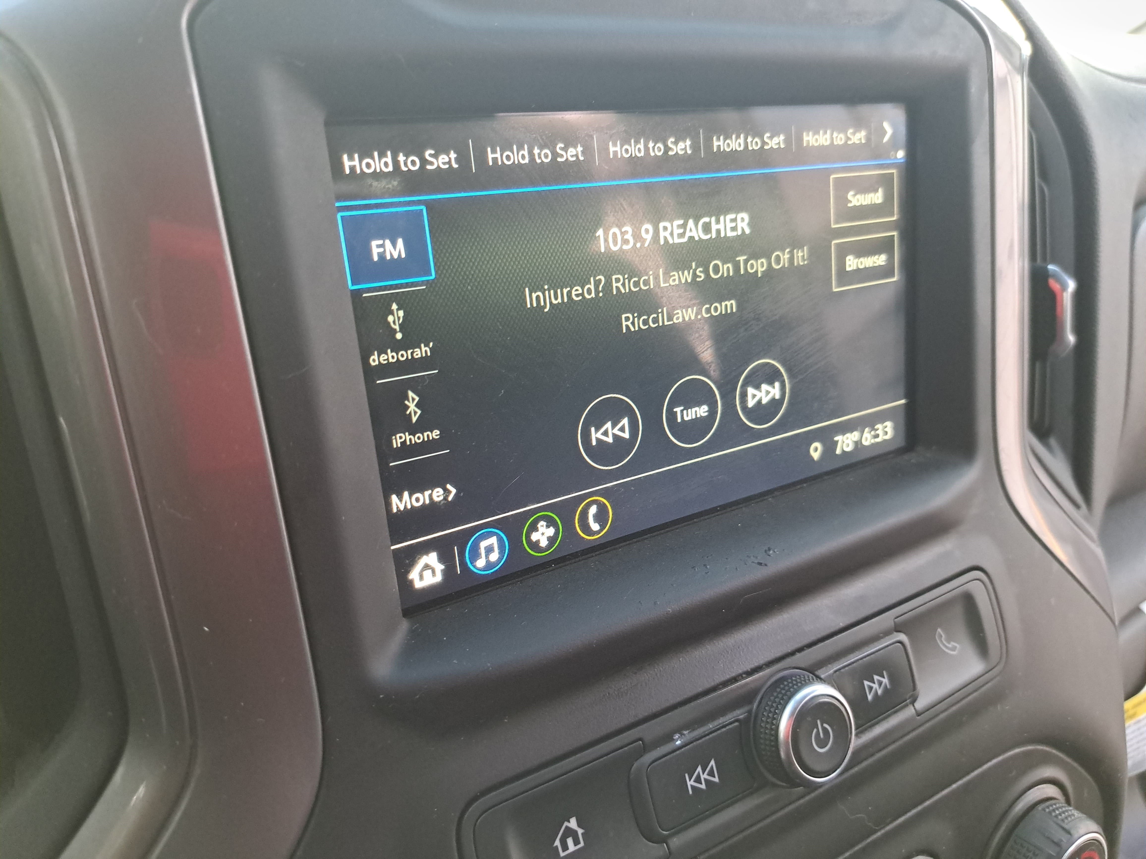 Used 2019 Chevrolet Silverado 1500 Custom w/ Custom Value Package AWD/4WD image 18