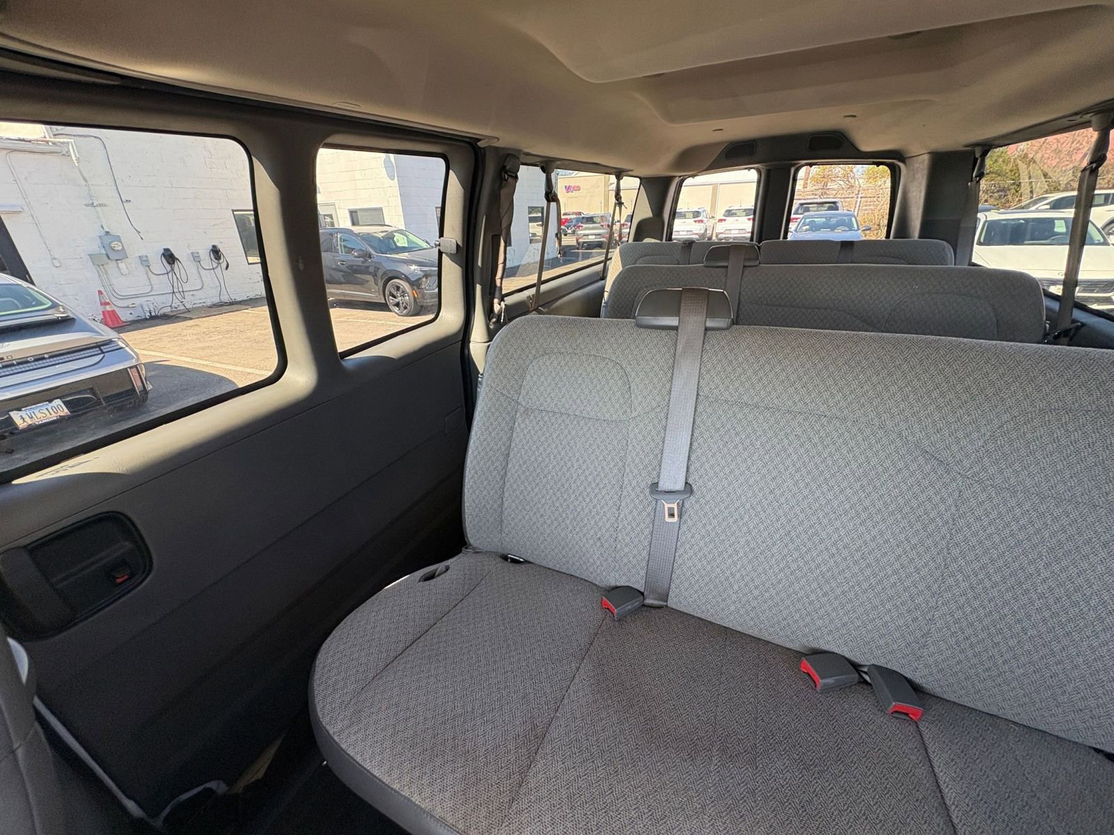 Used 2024 Chevrolet Express 3500 LT w/ LT Preferred Equipment Group image 38