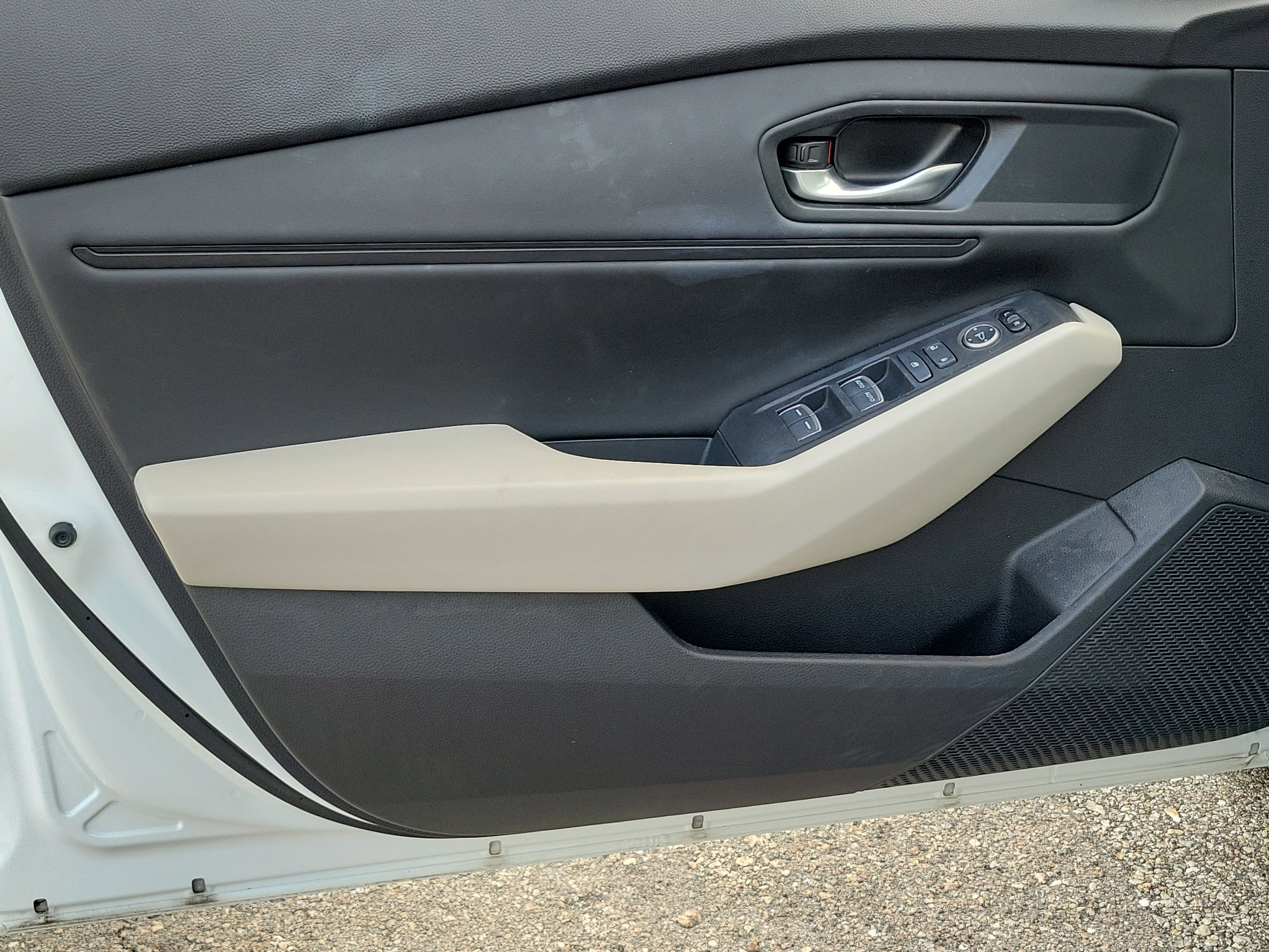 Used 2023 Honda Accord EX image 22