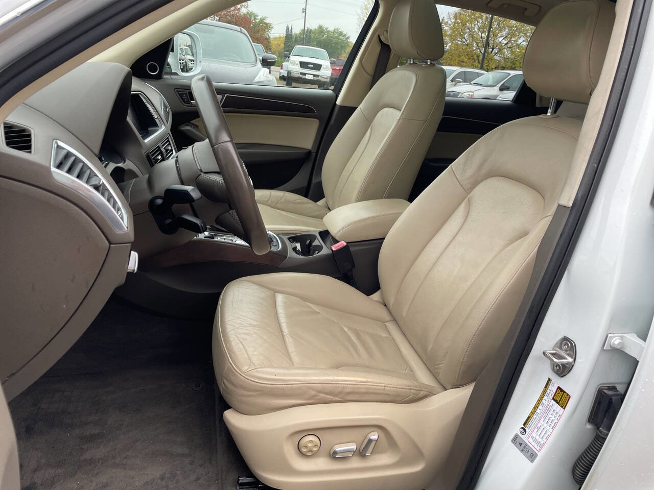 Used 2016 Audi Q5 2.0T Premium Plus w/ Technology Package image 12
