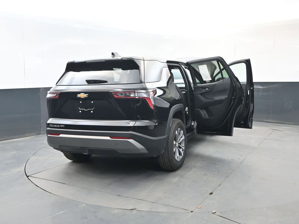 Used 2025 Chevrolet Equinox LT AWD/4WD image 33