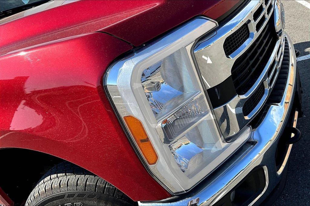 Used 2023 Ford F350 XLT AWD/4WD image 21