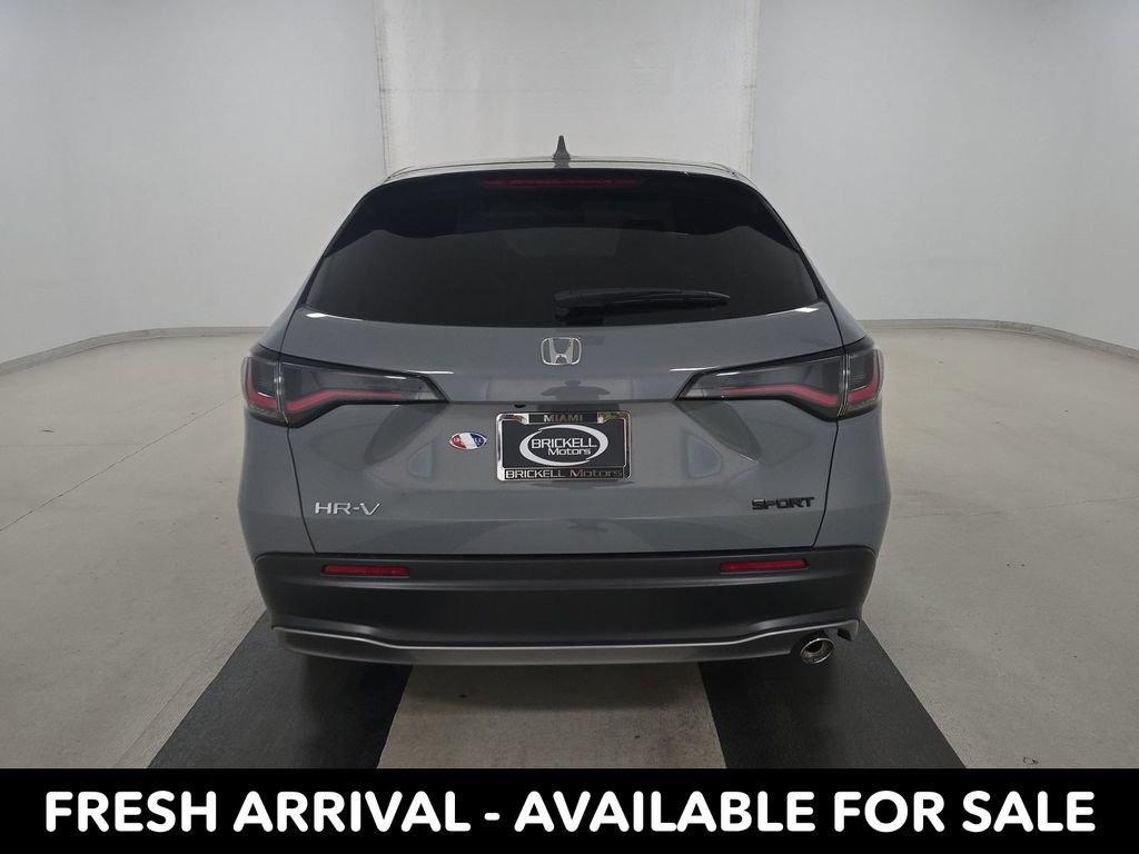 Used 2025 Honda HR-V Sport image 5