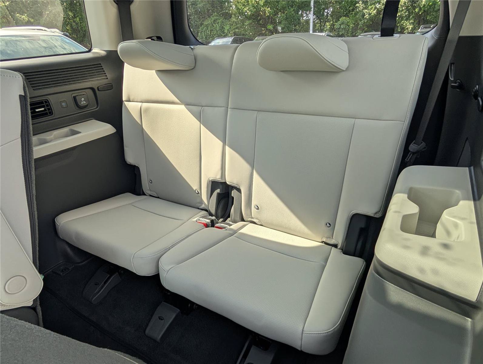 New 2026 Hyundai Santa Fe Calligraphy AWD/4WD image 13