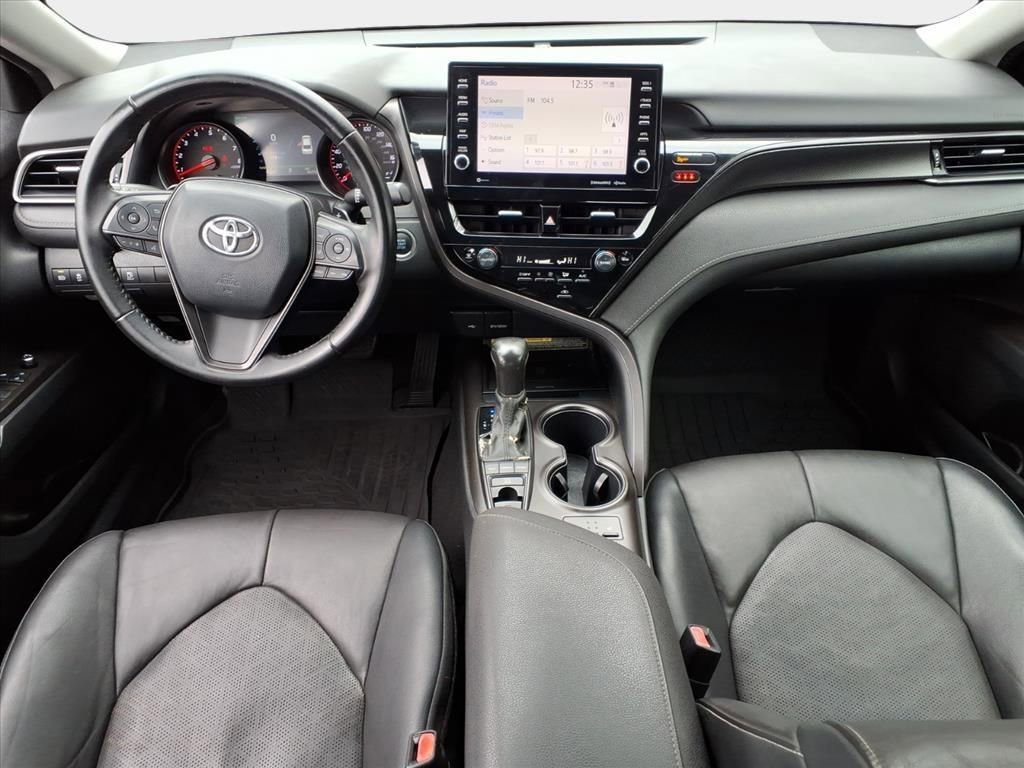 Used 2021 Toyota Camry XSE image 15