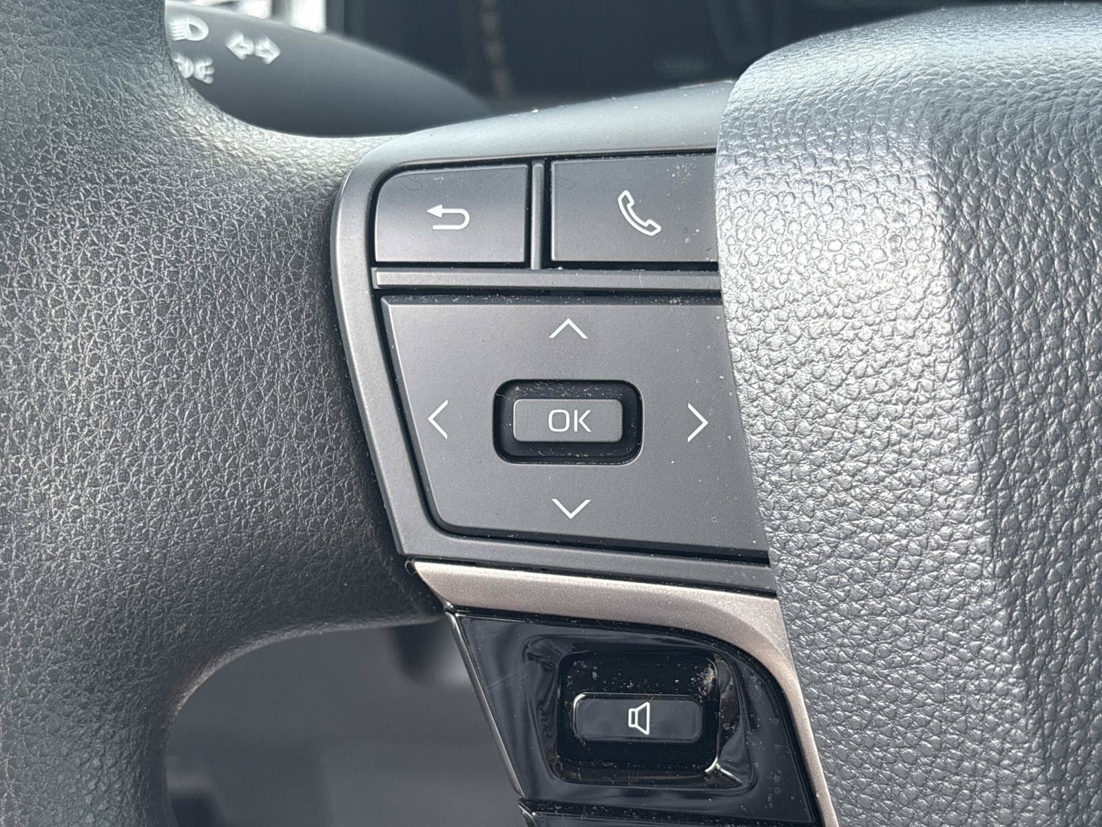 Used 2025 Toyota Camry LE FWD image 16